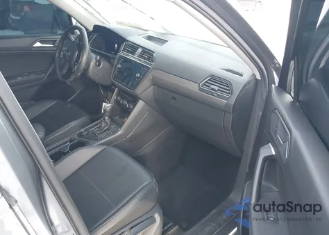 2019 Volkswagen Tiguan 2.0T Se/2.0T Sel/2.0T Sel R-Line/2.0T Sel R-Line Black z USA, uszkodzony, nr VIN 3VV2B7AX5KM024061